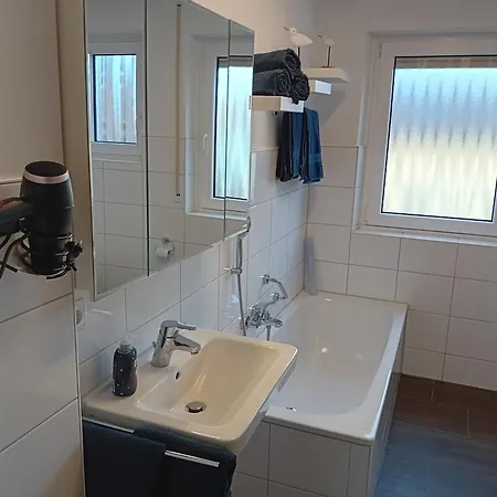 Geraeumige Nahe Nuernberg Appartamento Oberasbach